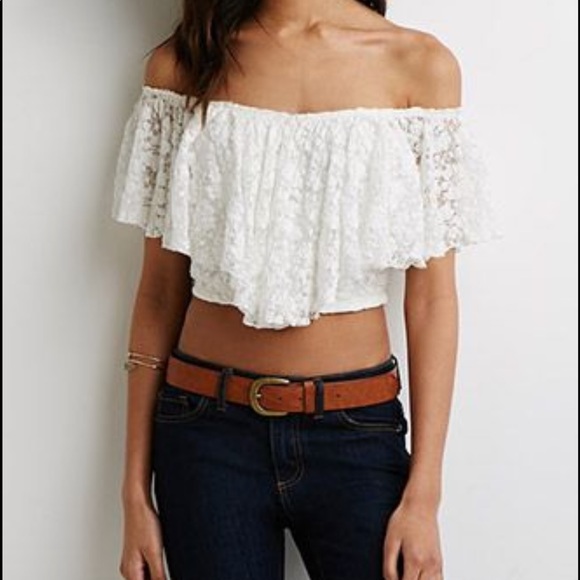 Red Lace Crop Top - Picture 3 of 3